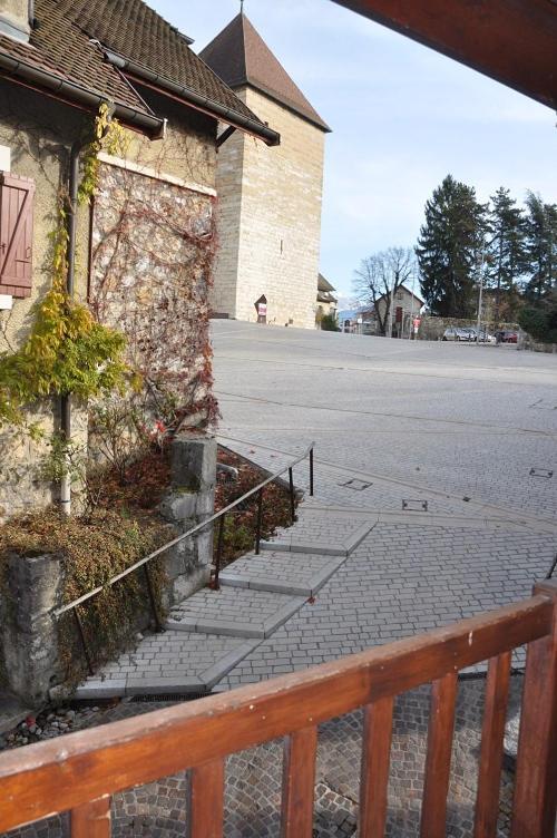 Appartement Dans La Vieille Ville, En Face Du Chateau Annecy Zewnętrze zdjęcie